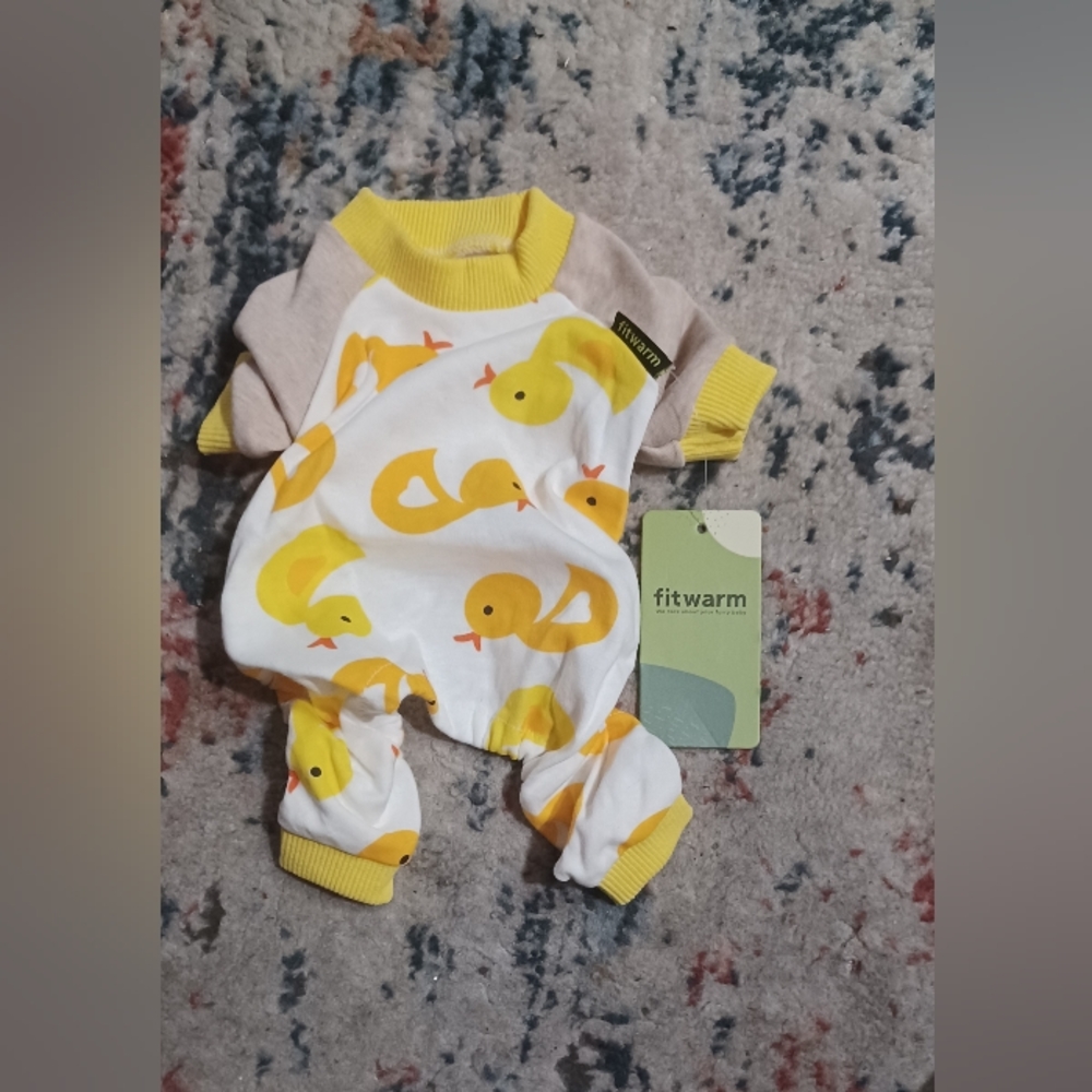 Fit warm pet clothes